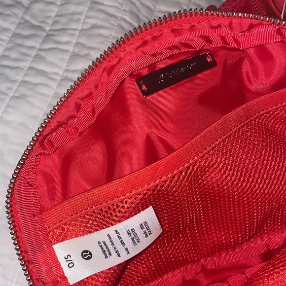 Lululemon Belt Bag - Picture 3 of 5